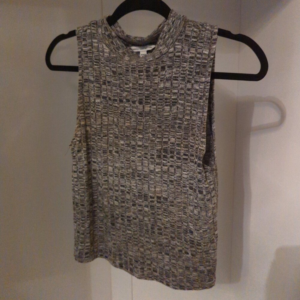 American Eagle Medium Gray Top
